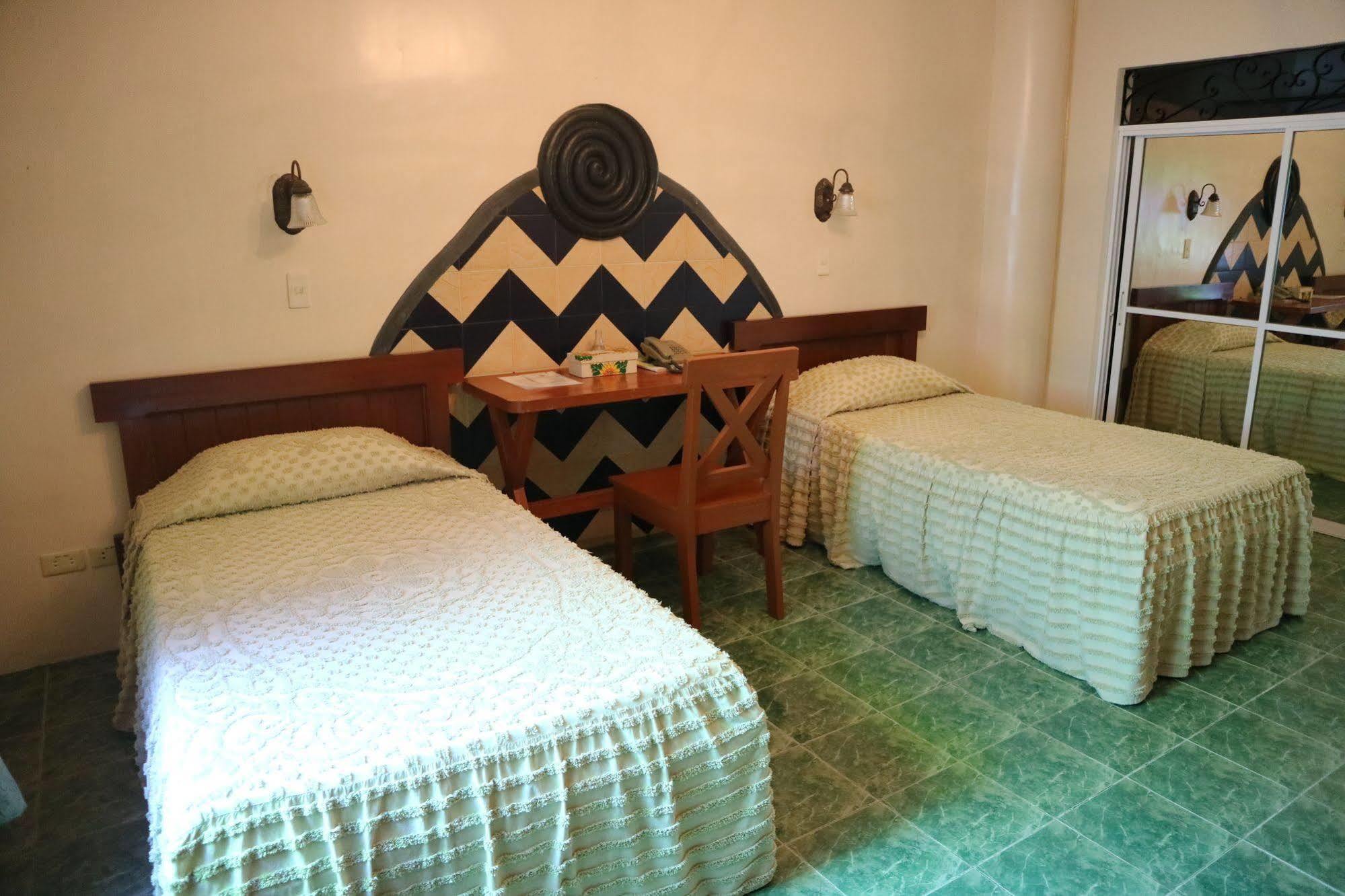 Hotel Casa La Granja Iloilo City Exteriér fotografie